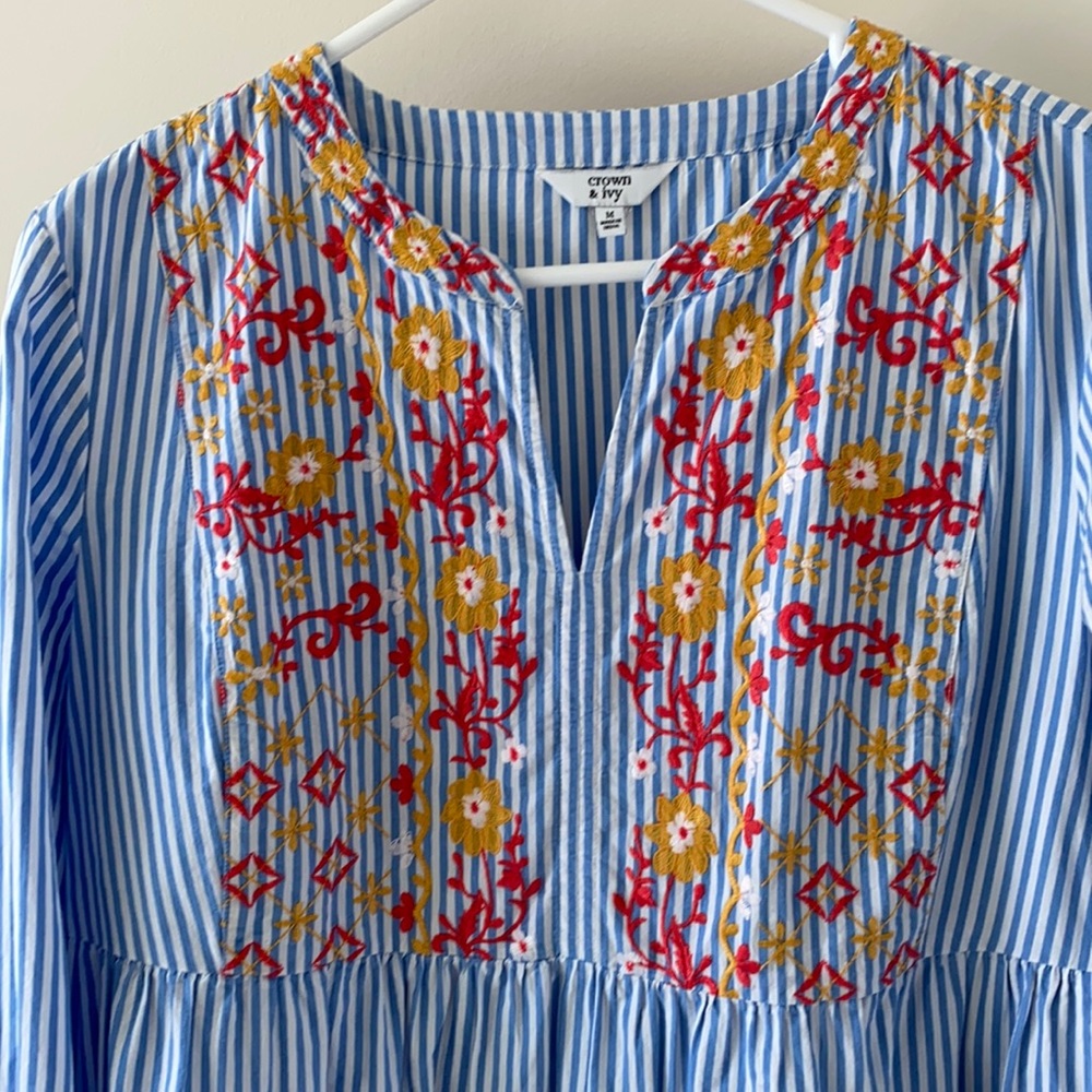 Embroidered Blouse - Picture 2 of 3